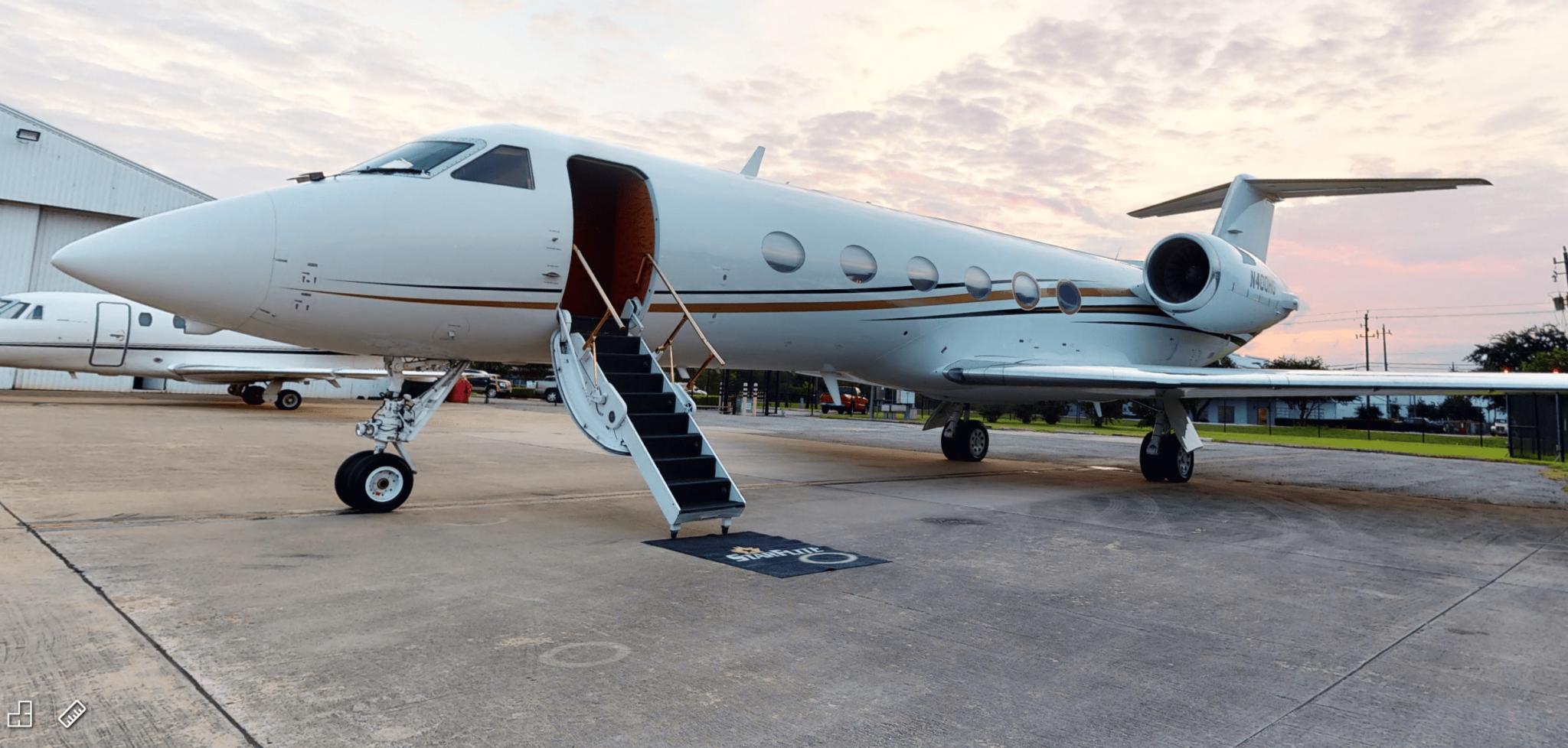 GULFSTREAM-IV-–-N400HG-Exterior-5